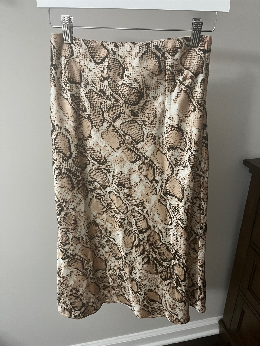 MURA BOUTIQUE Neutral Snake Print Midi Skirt